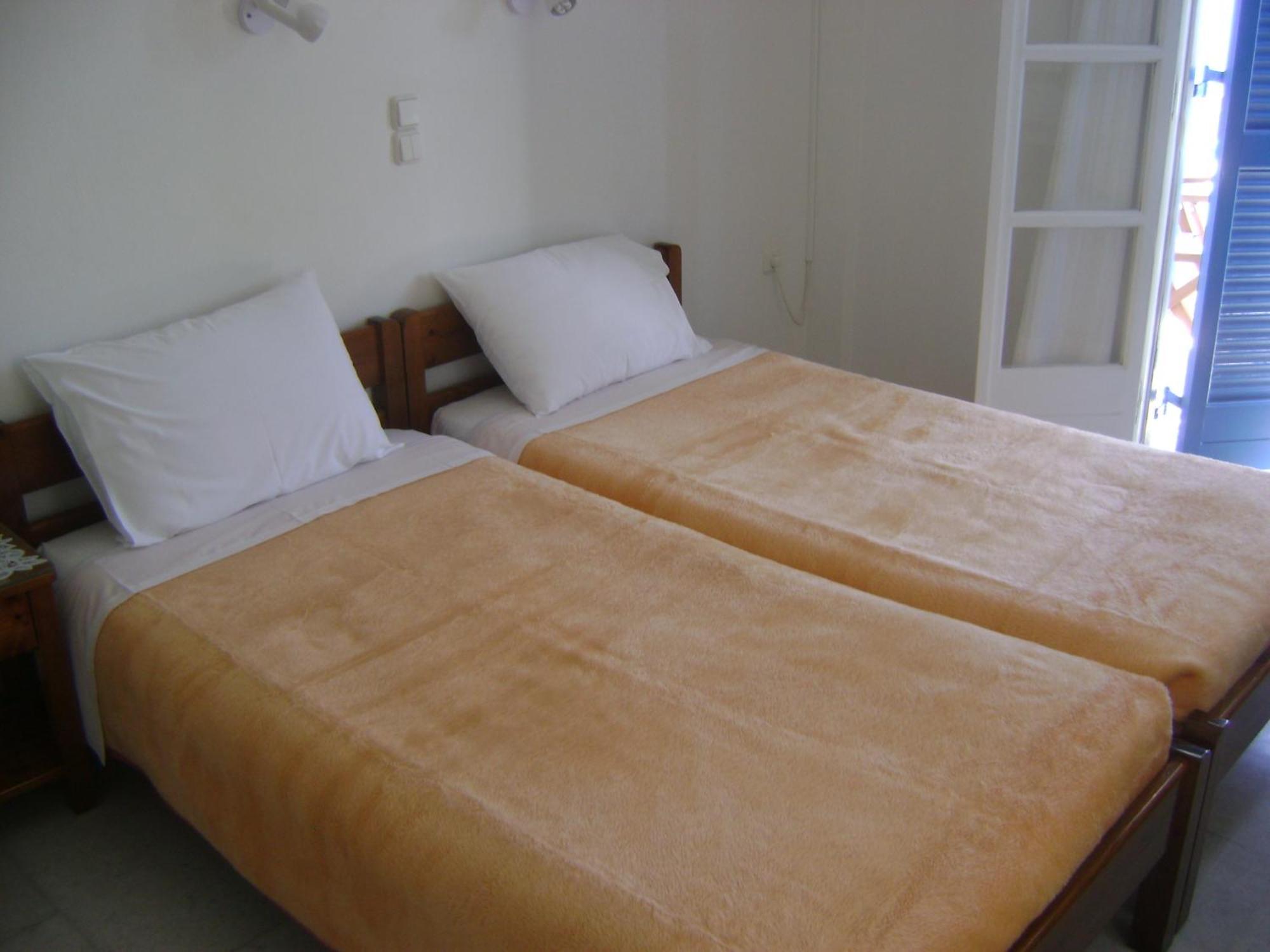 La Fontana Aparthotel Naxos City Екстериор снимка